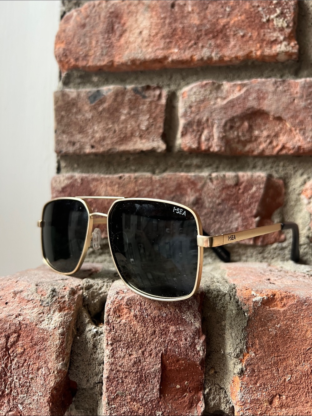 I-SEA Gold Frame Aviator Black Lens Women's Sunglasses